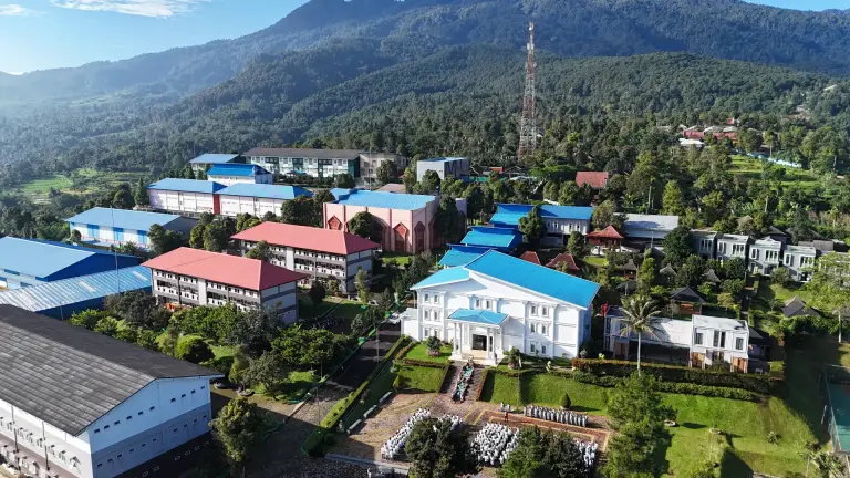 Empat kiat memilih pesantren yang sesuai dengan pemahaman Salafus Shalih Empat kiat memilih pesantren yang sesuai dengan pemahaman Salafus Shalih