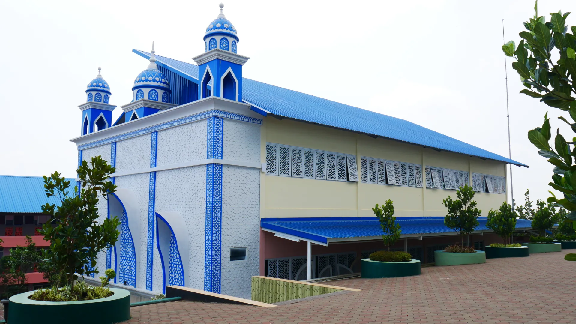 Masjid Aisyah binti Abu Bakar Minhajul Haq Masjid Aisyah binti Abu Bakar Minhajul Haq